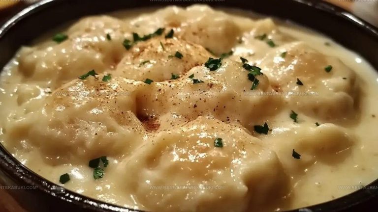2141521 Cracker Barrel Chicken and Dumplings Recipe