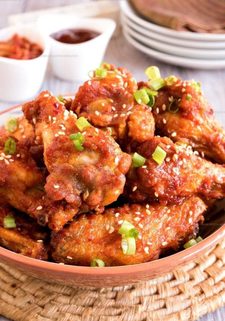 8450961 Korean-Style Kimchi Gochujang Chicken Wings Recipe